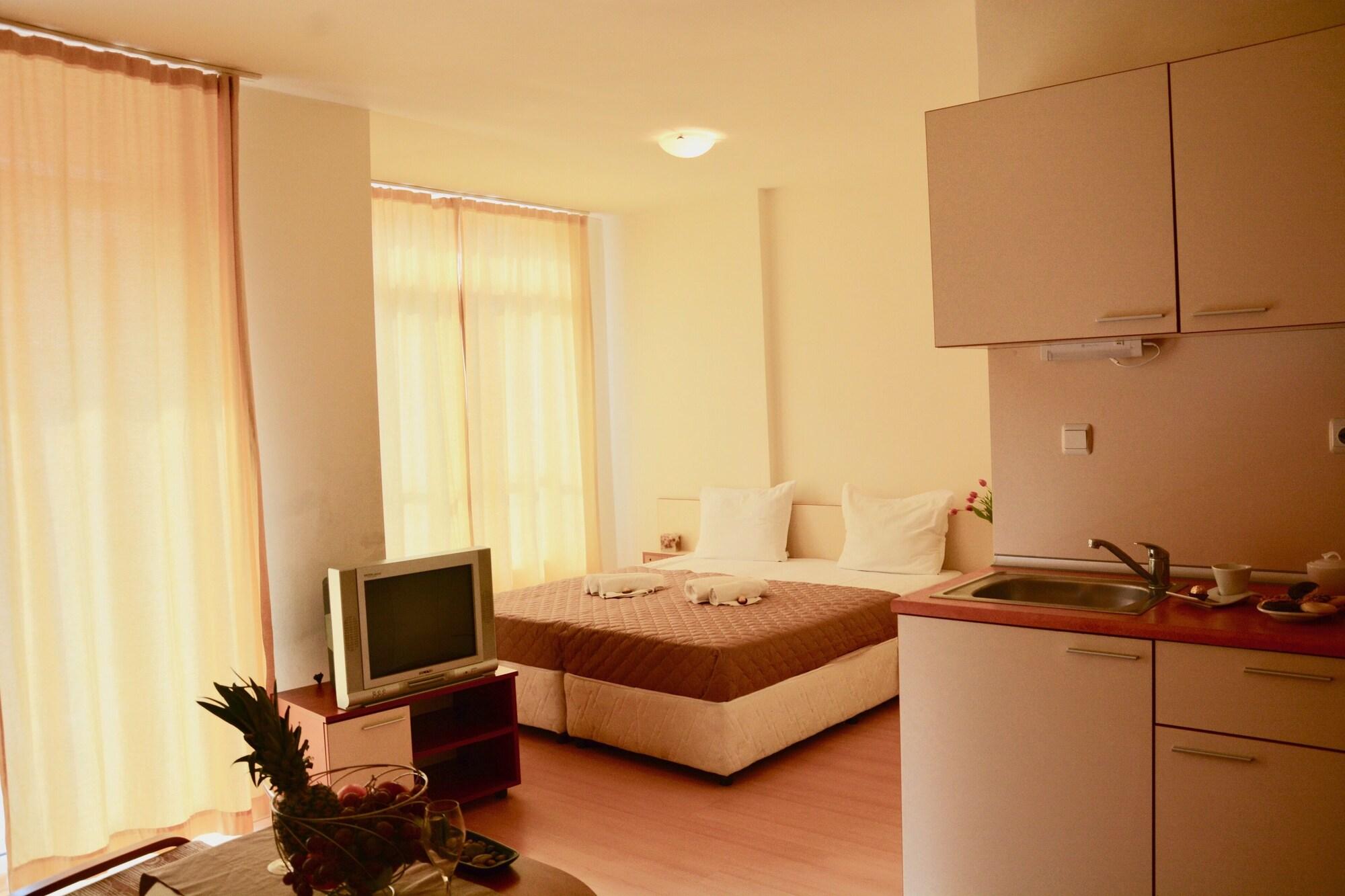 Rainbow 2 Holiday Complex Pantai Sunny Luaran gambar