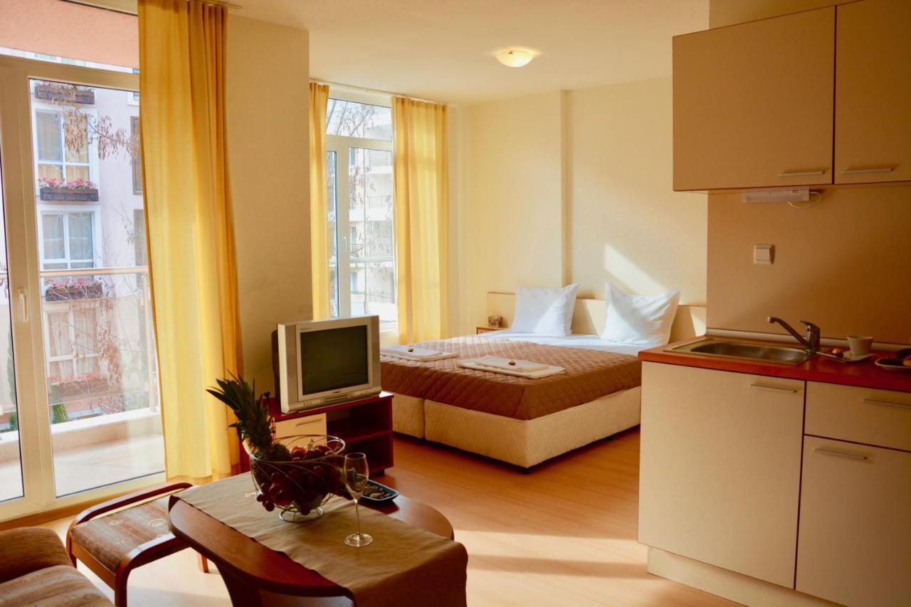 Rainbow 2 Holiday Complex Pantai Sunny Luaran gambar