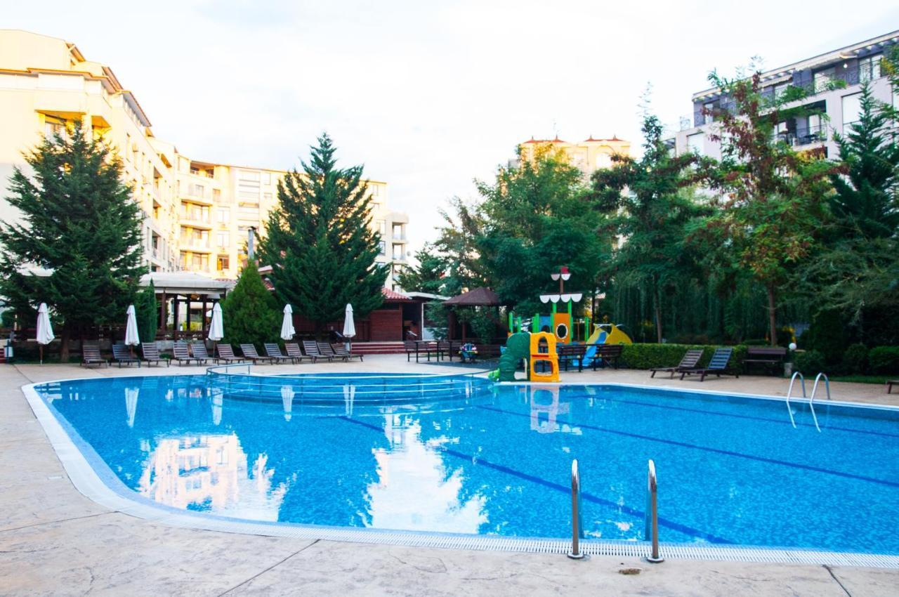 Rainbow 2 Holiday Complex Pantai Sunny Luaran gambar